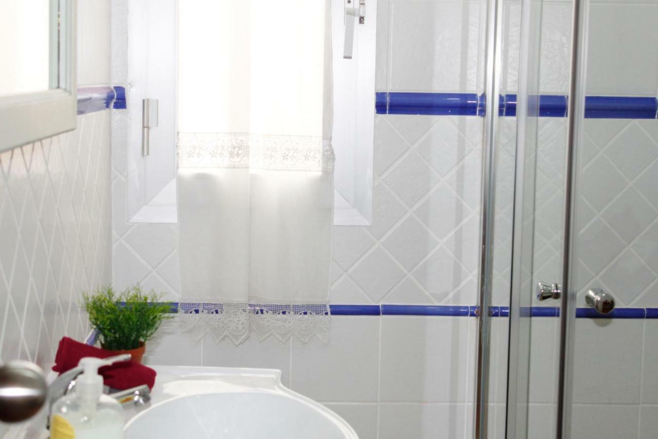 Azahar Apartamentos Triana V セビリア エクステリア 写真
